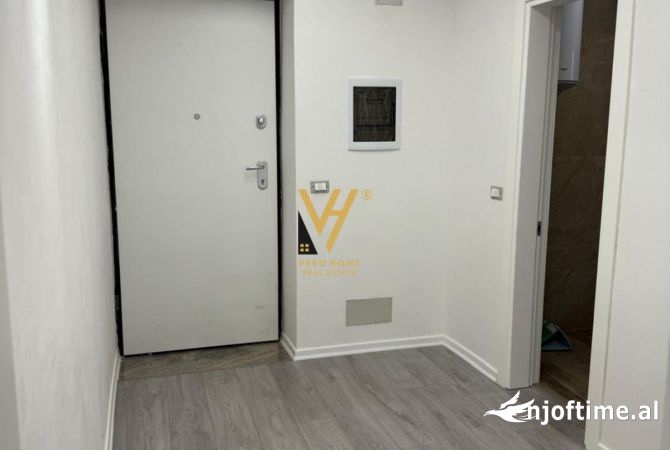 JEPET ZYRE 53 M2 ME QERA TE XHAMLLIKU 500 EURO