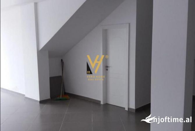 Ambient biznesi ne shitje 1+1 ne Tirane - 160,000 Euro