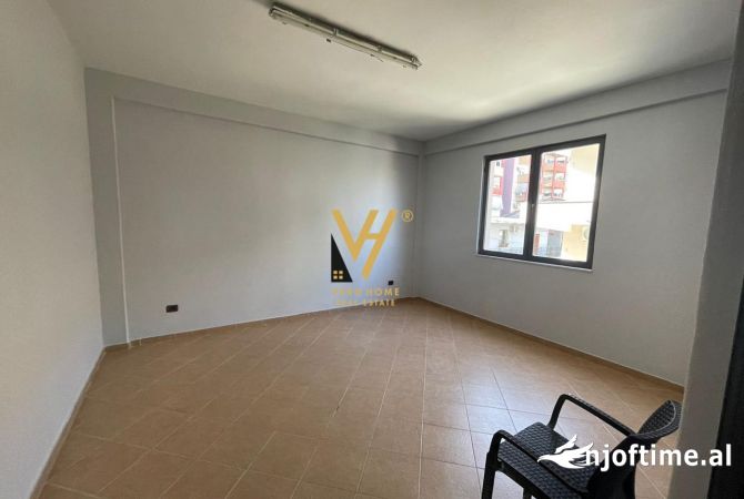 Ambient biznesi me qera 1+1 ne Tirane - 1,500 Euro