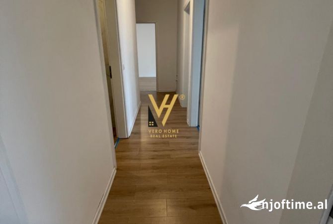 Ambient biznesi me qera 3+1 ne Tirane - 600 Euro