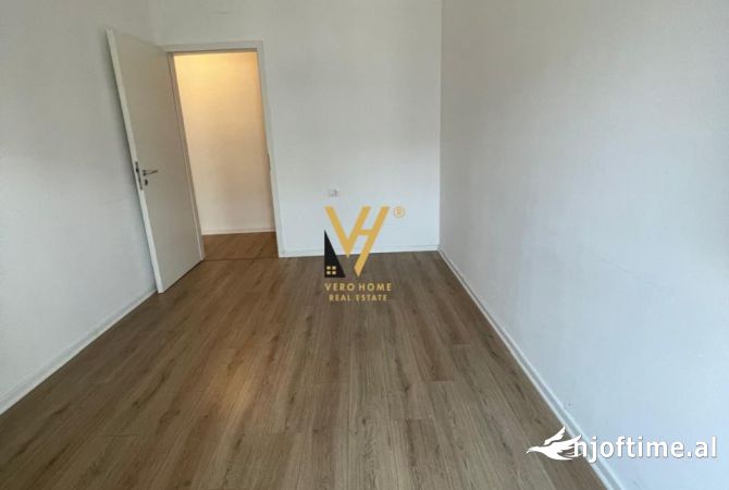 Ambient biznesi me qera 3+1 ne Tirane - 600 Euro