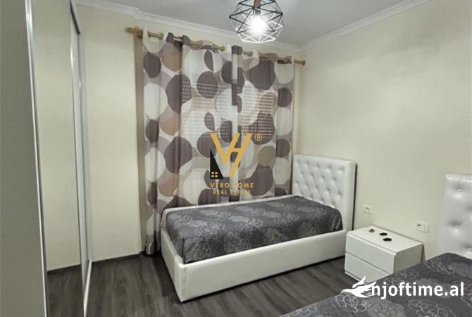 Shtepi me qera Apartament ne Tirane, 2+1, Mobilimi E mobiluar, Pagesa 450  Euro.