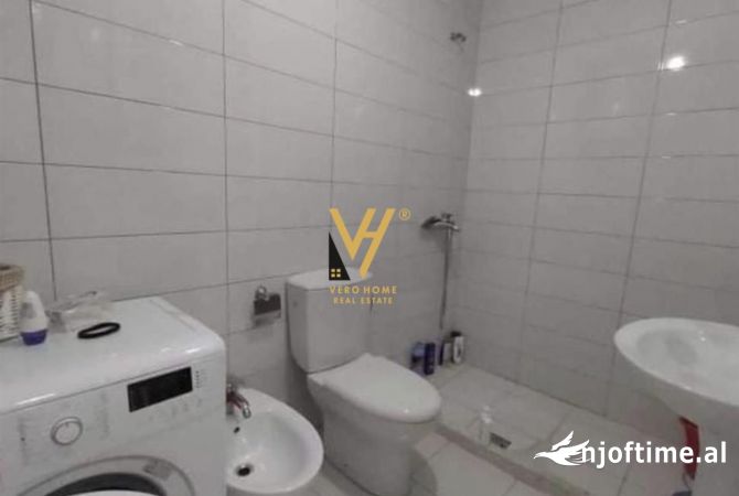 Shtepi me qera 2+1 ne Tirane - 70,000 Leke