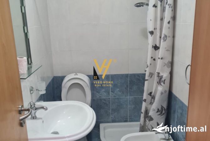 Shtepi me qera Apartament ne Tirane, 2+1, Mobilimi E mobiluar, Pagesa 700  Euro.