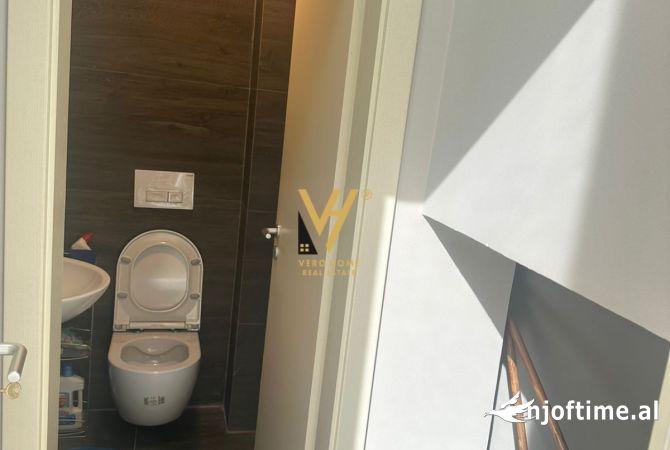 Ambient biznesi me qera 3+1 ne Tirane - 500 Euro