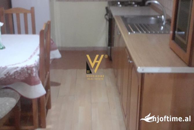Shtepi me qera 2+1 ne Tirane - 60,000 Leke