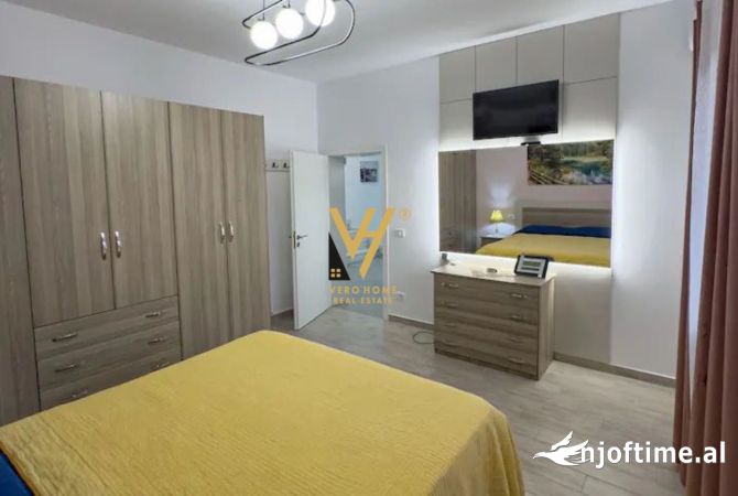 Shtepi me qera 2+1 ne Tirane - 1,000 Euro