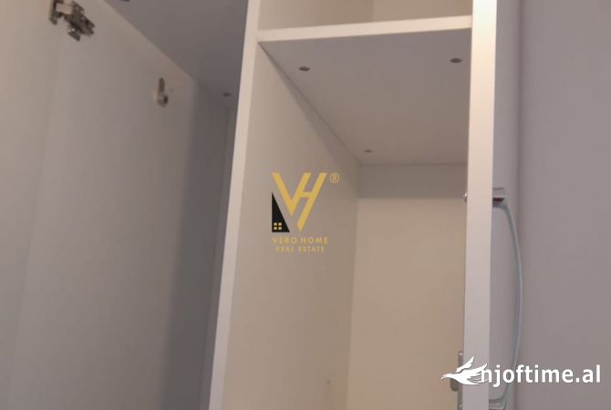 Shtepi me qera Apartament ne Tirane, 1+1, Mobilimi E mobiluar, Pagesa 550  Euro.