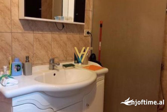 Shtepi ne shitje 1+1 ne Tirane - 130,000 Euro