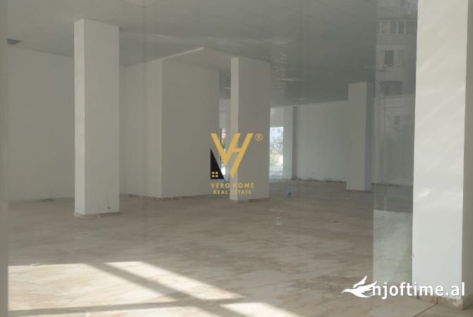 Ambient biznesi me qera 1+1 ne Tirane - 3,500 Euro