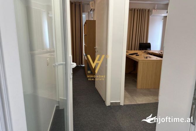 Ambient biznesi me qera 3+1 ne Tirane - 850 Euro