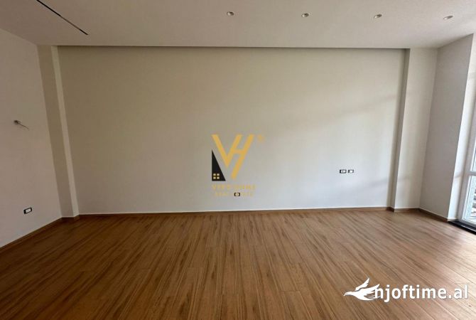 Shtepi ne shitje 2+1 ne Tirane - 129,000 Euro