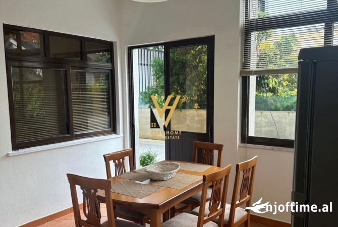 Shtepi me qera Apartament ne Tirane, 2+1, Mobilimi E mobiluar, Pagesa 50,000  Leke.