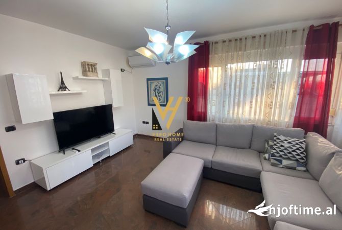Shtepi me qera Apartament ne Tirane, 1+1, Mobilimi E mobiluar, Pagesa 700  Euro.