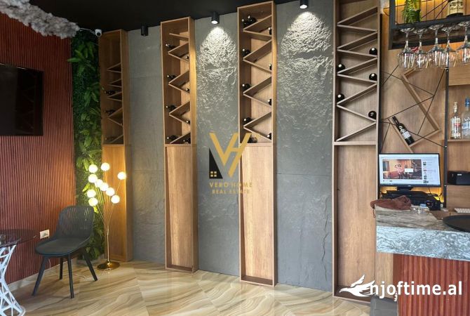 SHITET BAR- LOUNGE 186 M2 TE RRUGA E DAJTIT, FRESK 220.000 EURO