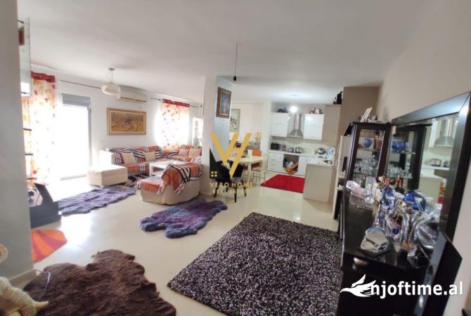 Shtepi ne shitje 3+1 ne Tirane - 220,000 Euro