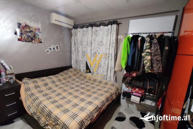 Shtepi ne shitje Apartament ne Tirane, 3+1, Mobilimi E mobiluar, Pagesa 220,000  Euro.