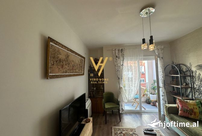 Shtepi me qera Apartament ne Tirane, 2+1, Mobilimi E mobiluar, Pagesa 800  Euro.