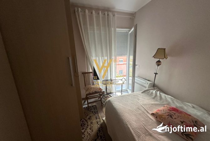 Shtepi me qera Apartament ne Tirane, 2+1, Mobilimi E mobiluar, Pagesa 800  Euro.