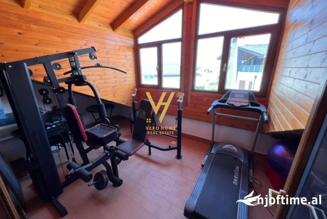 Shtepi me qera 3+1 ne Tirane - 2,500 Euro