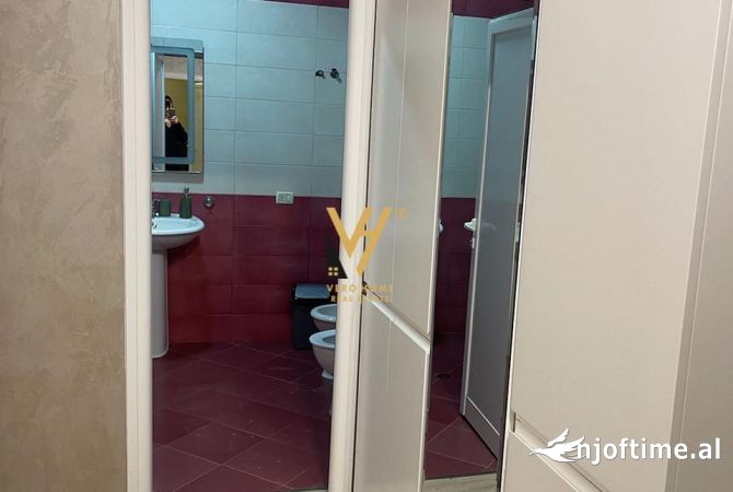 Shtepi me qera 3+1 ne Tirane - 800 Euro
