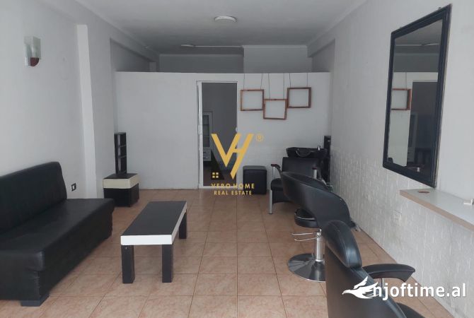 Ambient biznesi me qera 3+1 ne Tirane - 400 Euro