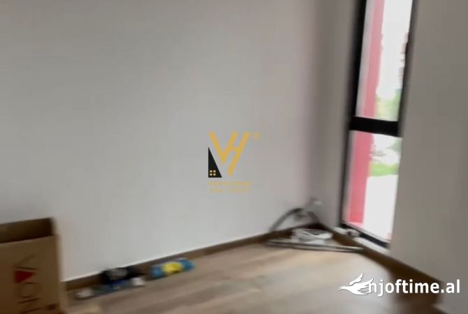 Ambient biznesi me qera 3+1 ne Tirane - 650 Euro