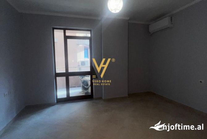 Ambient biznesi me qera 3+1 ne Tirane - 700 Euro