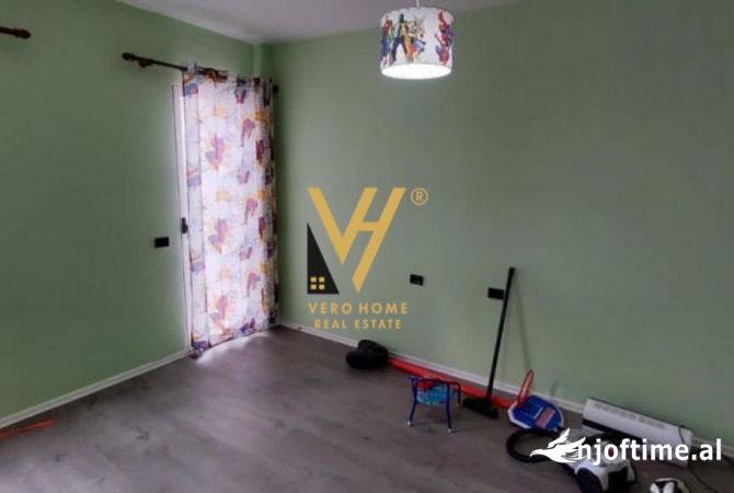 Shtepi me qera Apartament ne Tirane, 2+1, Mobilimi E mobiluar, Pagesa 550  Euro.
