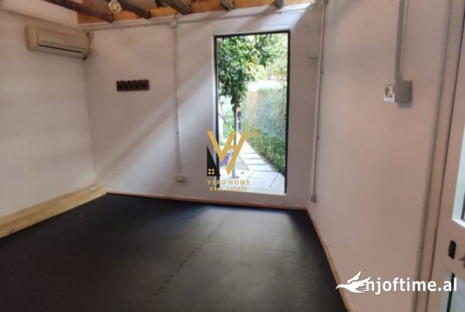 Ambient biznesi me qera 1+1 ne Tirane - 370 Euro