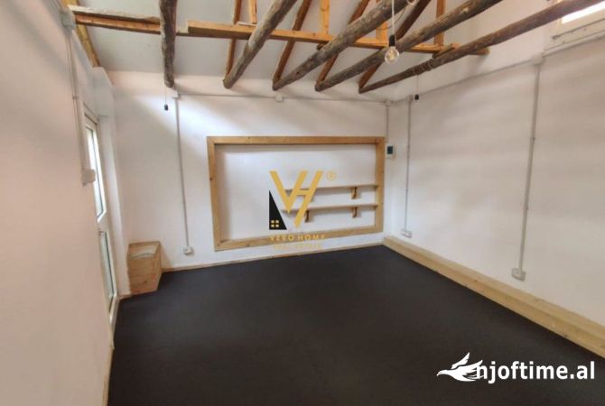 Ambient biznesi me qera 1+1 ne Tirane - 370 Euro