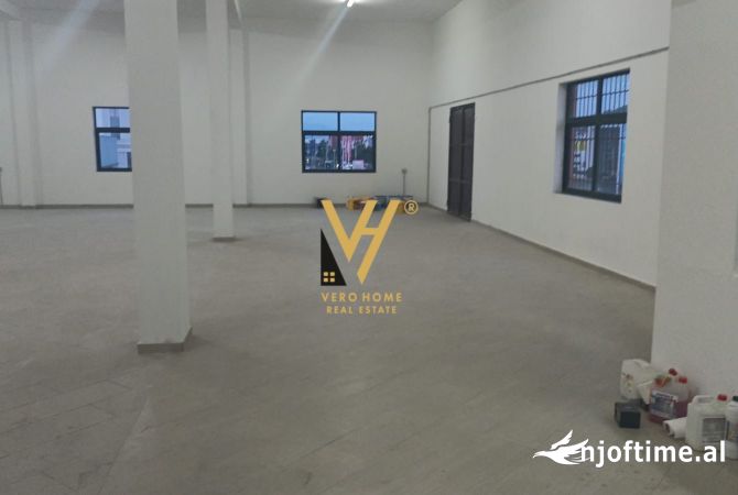 Ambient biznesi me qera 4+1 ne Tirane - 6,000 Euro