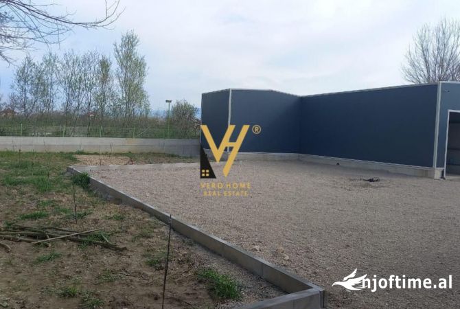 Ambient biznesi me qera 4+1 ne Tirane - 2,500 Euro