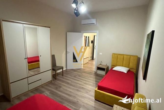 Shtepi me qera Apartament ne Tirane, 2+1, Mobilimi E mobiluar, Pagesa 800  Euro.