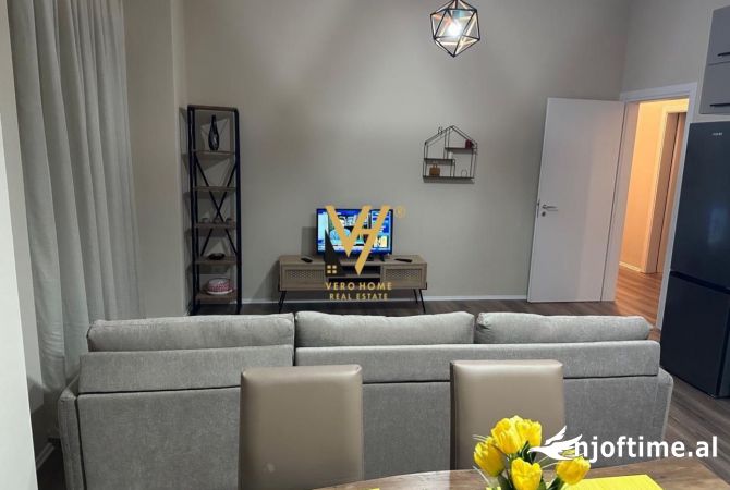 Shtepi me qera 2+1 ne Tirane - 800 Euro