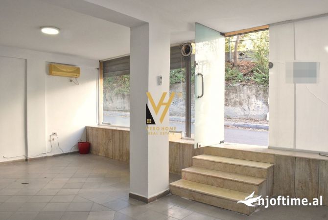 Ambient biznesi me qera 1+1 ne Tirane - 40,000 Leke