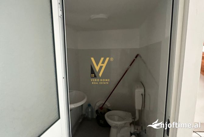 Ambient biznesi me qera 1+1 ne Tirane - 900 Euro