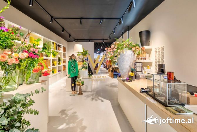 Ambient biznesi ne shitje 1+1 ne Tirane - 580,000 Euro