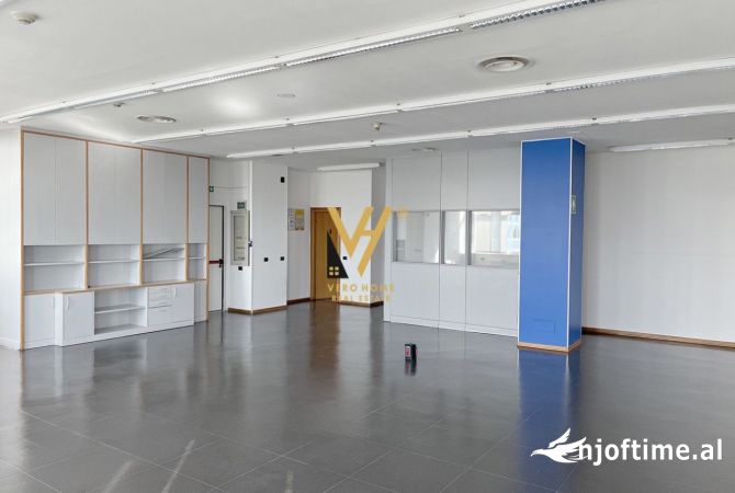 Ambient biznesi me qera 3+1 ne Tirane - 3,200 Euro