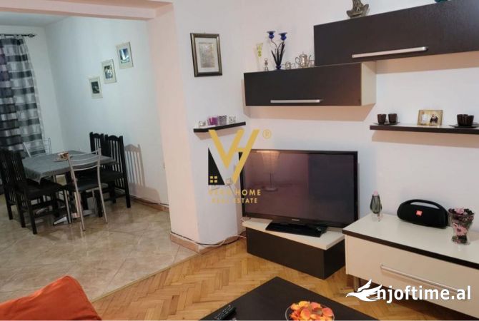 Shtepi ne shitje Apartament ne Tirane, 1+1, Mobilimi E mobiluar, Pagesa 170,000  Euro.