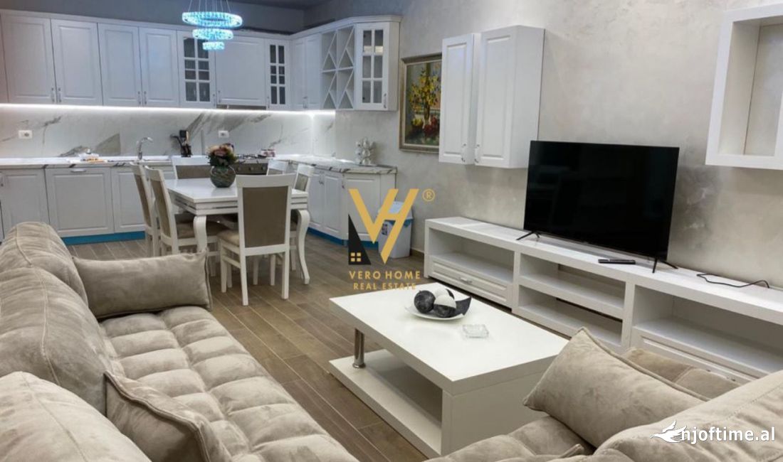 Shtepi me qera Apartament ne Tirane, 2+1, Mobilimi E mobiluar, Pagesa 550  Euro.