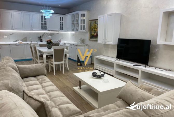 Shtepi me qera 2+1 ne Tirane - 550 Euro