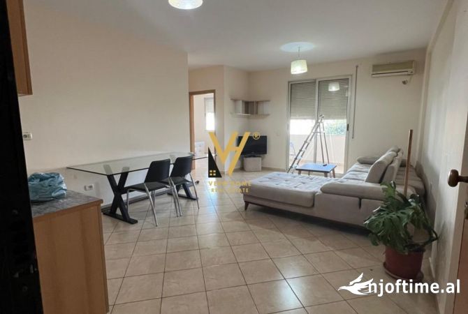 Shtepi me qera 2+1 ne Tirane - 650 Euro