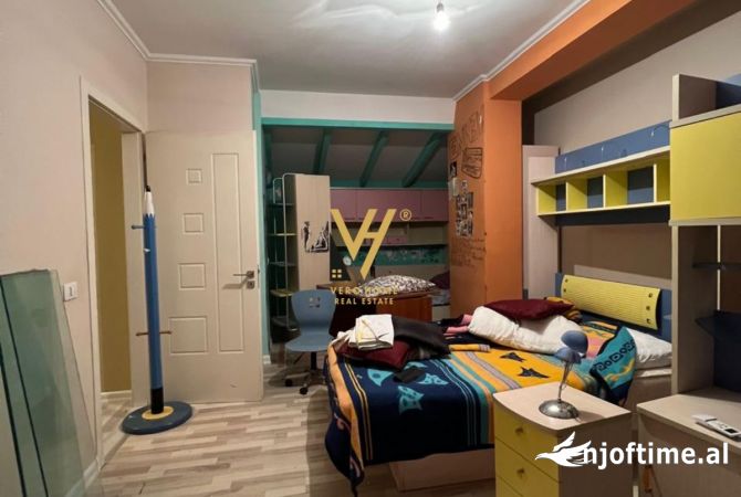 Shtepi me qera Apartament ne Tirane, 2+1, Mobilimi E mobiluar, Pagesa 1,000  Euro.