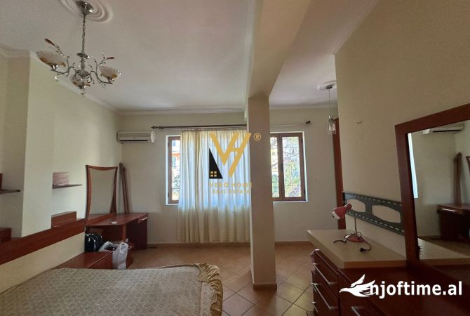 Ambient biznesi me qera 3+1 ne Tirane - 2,500 Euro
