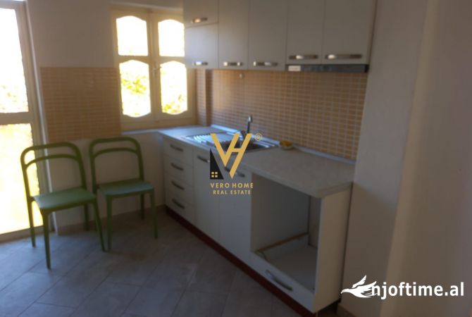 Shtepi me qera 3+1 ne Tirane - 50,000 Leke