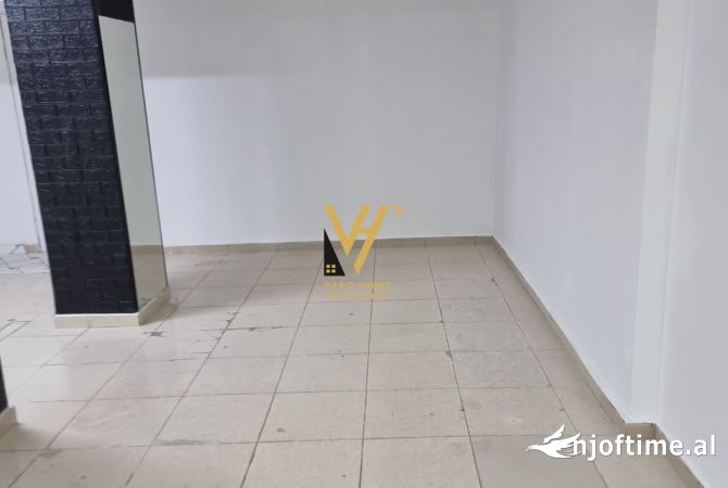 Ambient biznesi me qera 1+1 ne Tirane - 500 Euro