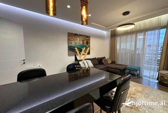 Shtepi ne shitje Apartament ne Tirane, 2+1, Mobilimi E mobiluar, Pagesa 280,000  Euro.