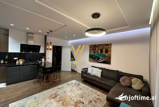 Shtepi ne shitje 2+1 ne Tirane - 280,000 Euro