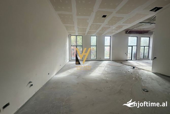 Ambient biznesi me qera 3+1 ne Tirane - 10,800 Euro